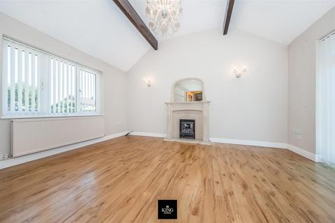 16 Abbey Close, Alcester, B49 5QW