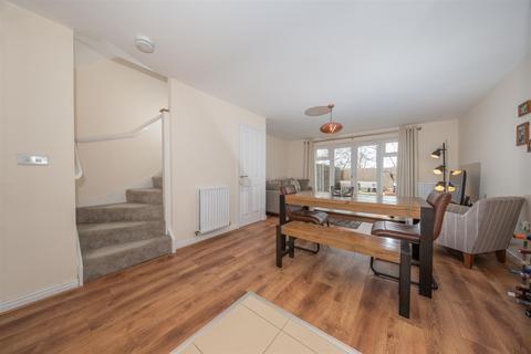 18 Hipbag Lane, Bidford On Avon, Alcester, B50 4GU