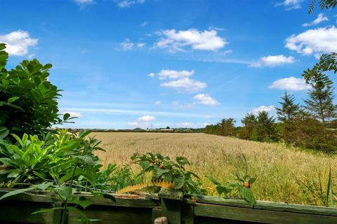 6 Hill View Road, Bidford On Avon, Alcester, B50 4DT