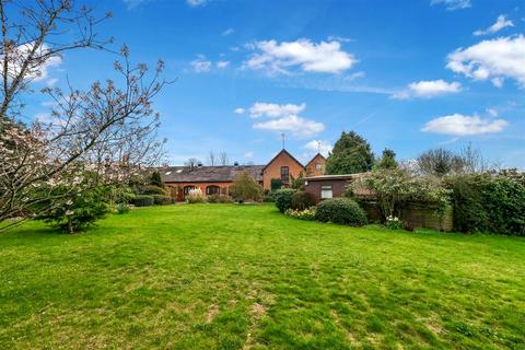 The Granary Haye Lane, Mappleborough Green, Studley, B80 7BX