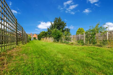 34 Birmingham Road, Studley, B80 7BG