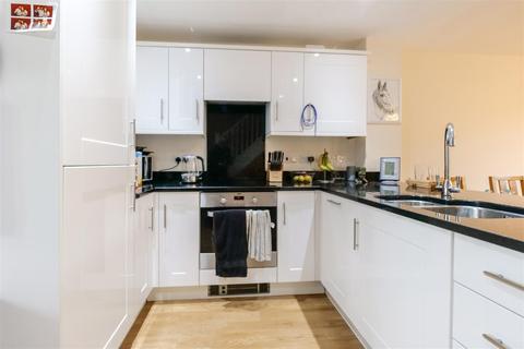 7 Ash Place, Bidford On Avon, Alcester, B50 4GB