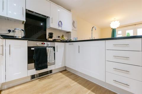 7 Ash Place, Bidford On Avon, Alcester, B50 4GB