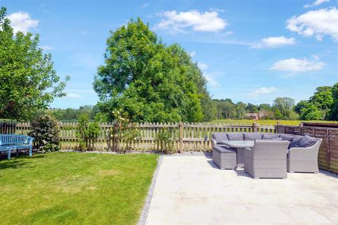 15 Appleby Close, Great Alne, Alcester, B49 6HJ