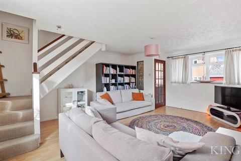 7 Manor Mews, Studley, B80 7PR