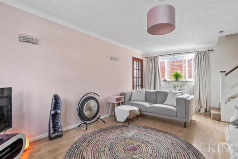 7 Manor Mews, Studley, B80 7PR