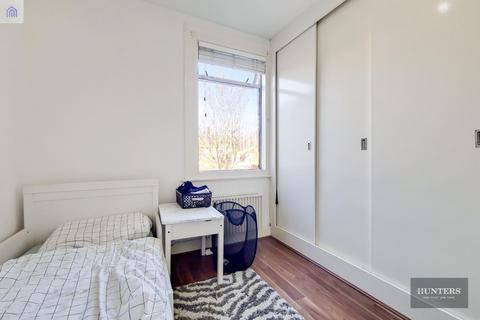 39 Heath Road, Romford, RM6 6LJ