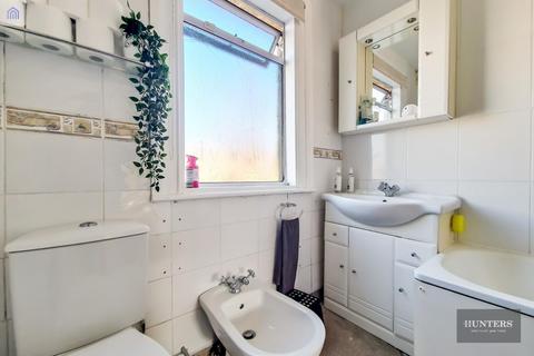 39 Heath Road, Romford, RM6 6LJ