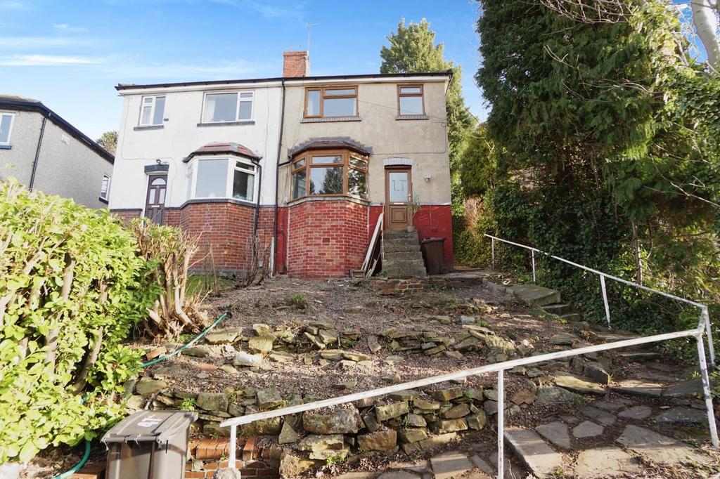 Cawthorne Grove, Woodseats... 3 bed semidetached house £190,000