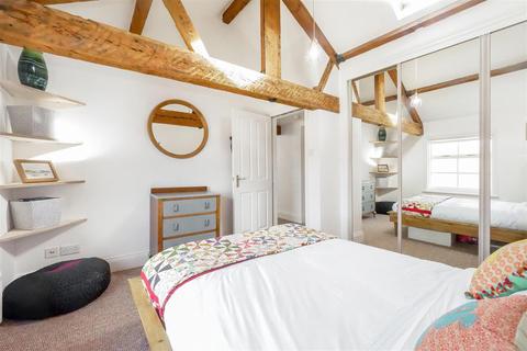 Apartment 5, The Old Bridge Inn High Street, Bidford On Avon, Alcester, B50 4BG