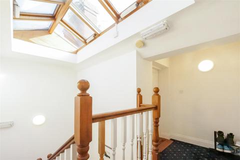 Apartment 5, The Old Bridge Inn High Street, Bidford On Avon, Alcester, B50 4BG