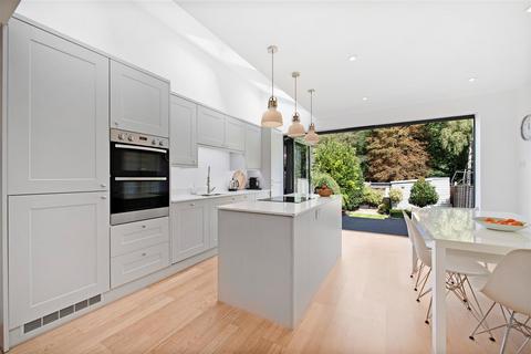 9 North Road, Ascot, SL5 8RP