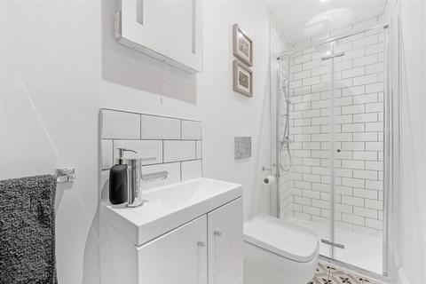 9 North Road, Ascot, SL5 8RP
