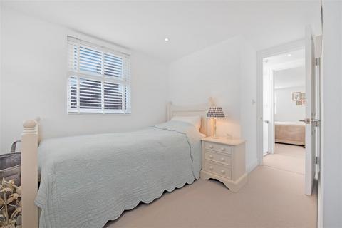 9 North Road, Ascot, SL5 8RP