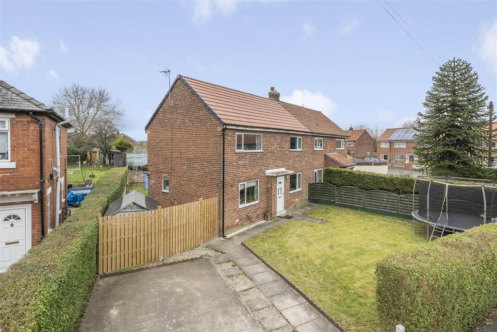 Auster Bank Road, Tadcaster 3 bed house £270,000