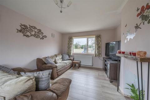 21 Auster Bank Road, Tadcaster, LS24 8AX
