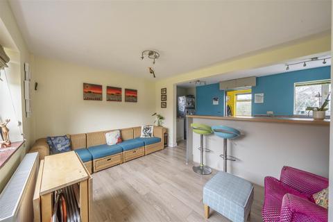21 Auster Bank Road, Tadcaster, LS24 8AX