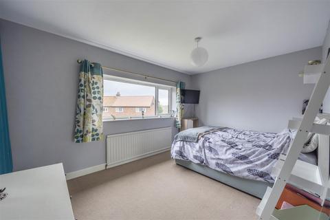 21 Auster Bank Road, Tadcaster, LS24 8AX