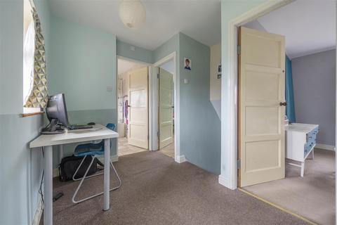 21 Auster Bank Road, Tadcaster, LS24 8AX