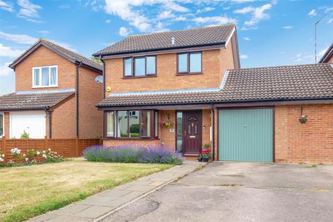 24 Court Way, Bidford On Avon, Alcester, B50 4BN