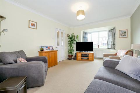 24 Court Way, Bidford On Avon, Alcester, B50 4BN