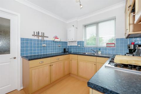 24 Court Way, Bidford On Avon, Alcester, B50 4BN