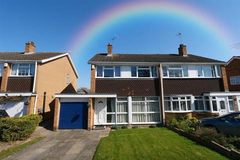 19 Gunners Lane, Studley, B80 7LX