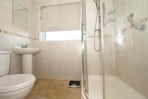 19 Gunners Lane, Studley, B80 7LX