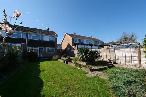19 Gunners Lane, Studley, B80 7LX