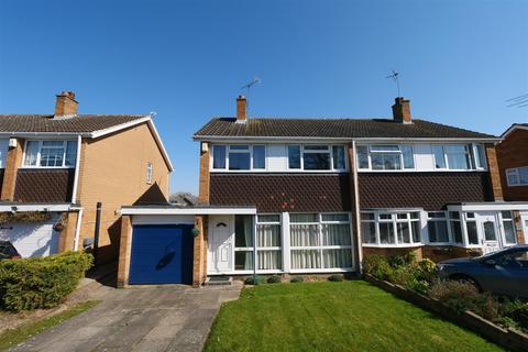 19 Gunners Lane, Studley, B80 7LX