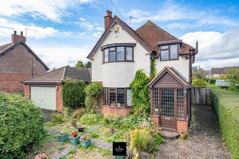 22 Holt Road, Studley, B80 7NX