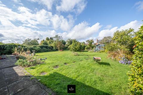 22 Holt Road, Studley, B80 7NX