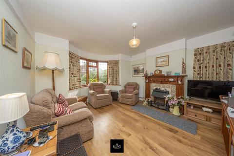 22 Holt Road, Studley, B80 7NX