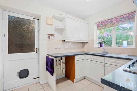 14 Abbeyfields Drive, Studley, B80 7BF