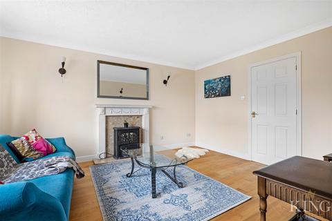 29 Johns Close, Studley, B80 7EQ