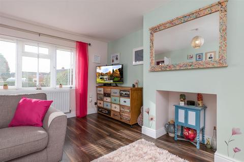 48 Allendale Crescent, Studley, B80 7PY