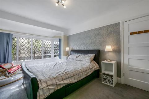 24 Maypole Lane, Birmingham, B14 5JG