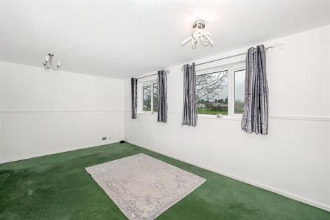 11 Albert Close, Studley, B80 7HH