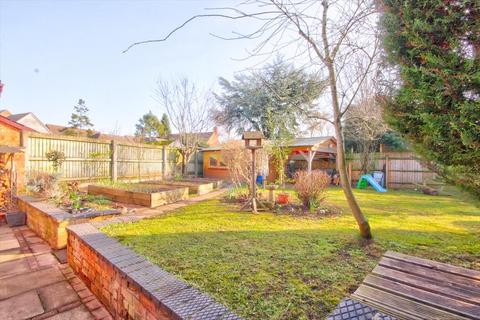1, Fairview Cottages Alcester Road, Harvington, Evesham, WR11 8HU