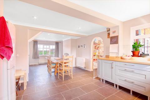 1, Fairview Cottages Alcester Road, Harvington, Evesham, WR11 8HU