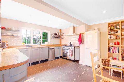 1, Fairview Cottages Alcester Road, Harvington, Evesham, WR11 8HU