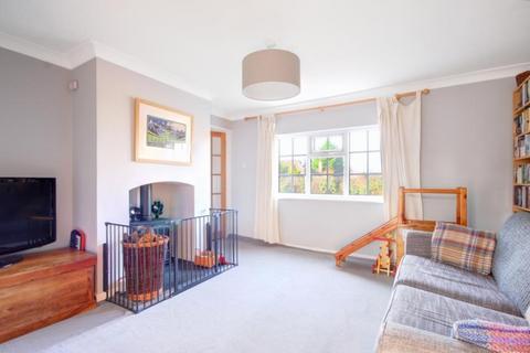 1, Fairview Cottages Alcester Road, Harvington, Evesham, WR11 8HU