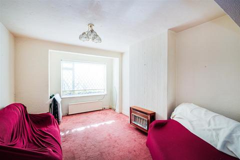 174 New Road, London, E4 9SJ