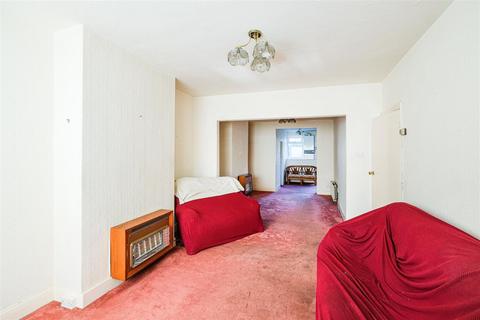174 New Road, London, E4 9SJ
