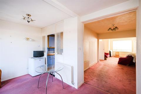 174 New Road, London, E4 9SJ