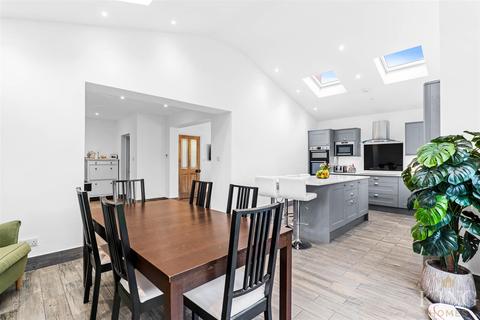 55 Bromsgrove Road, Studley, B80 7PE