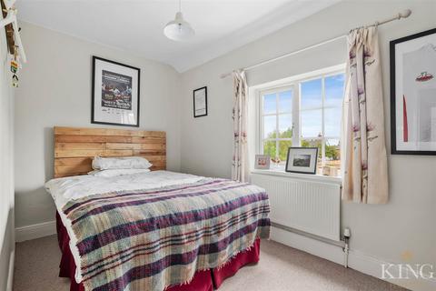 37 New Road, Studley, B80 7LY