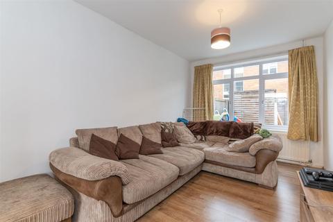 23a Lords Lane, Studley, B80 7QW