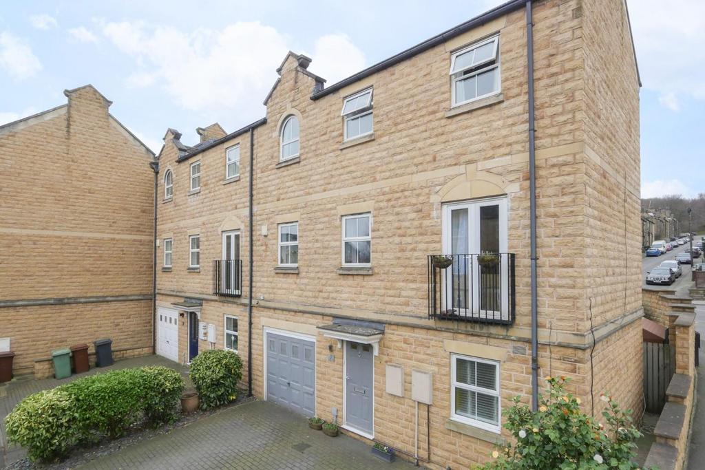 Narrowboat Wharf, Rodley, LS13 1RE 3 bed semidetached house for sale £315,000