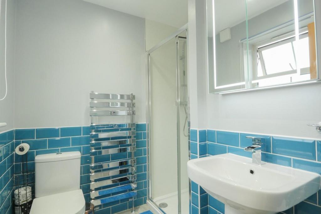 En suite shower room